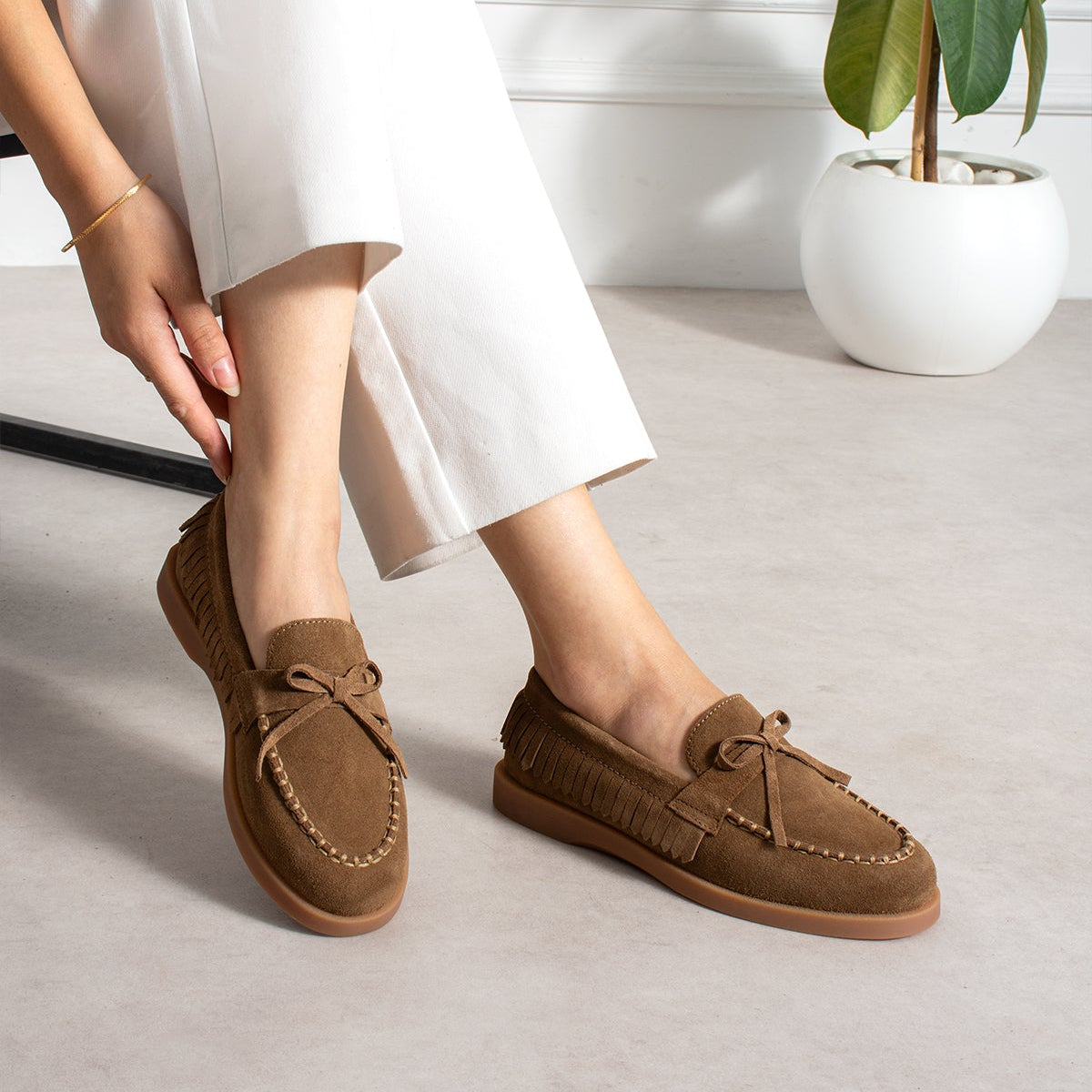 Kadın Süet Fiyonklu Püsküllü Casual Loafer Ayakkabı